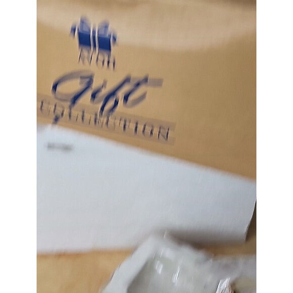 Avon Gift Collection St. Nicholas Sugar and Creamer - Picture 6 of 6